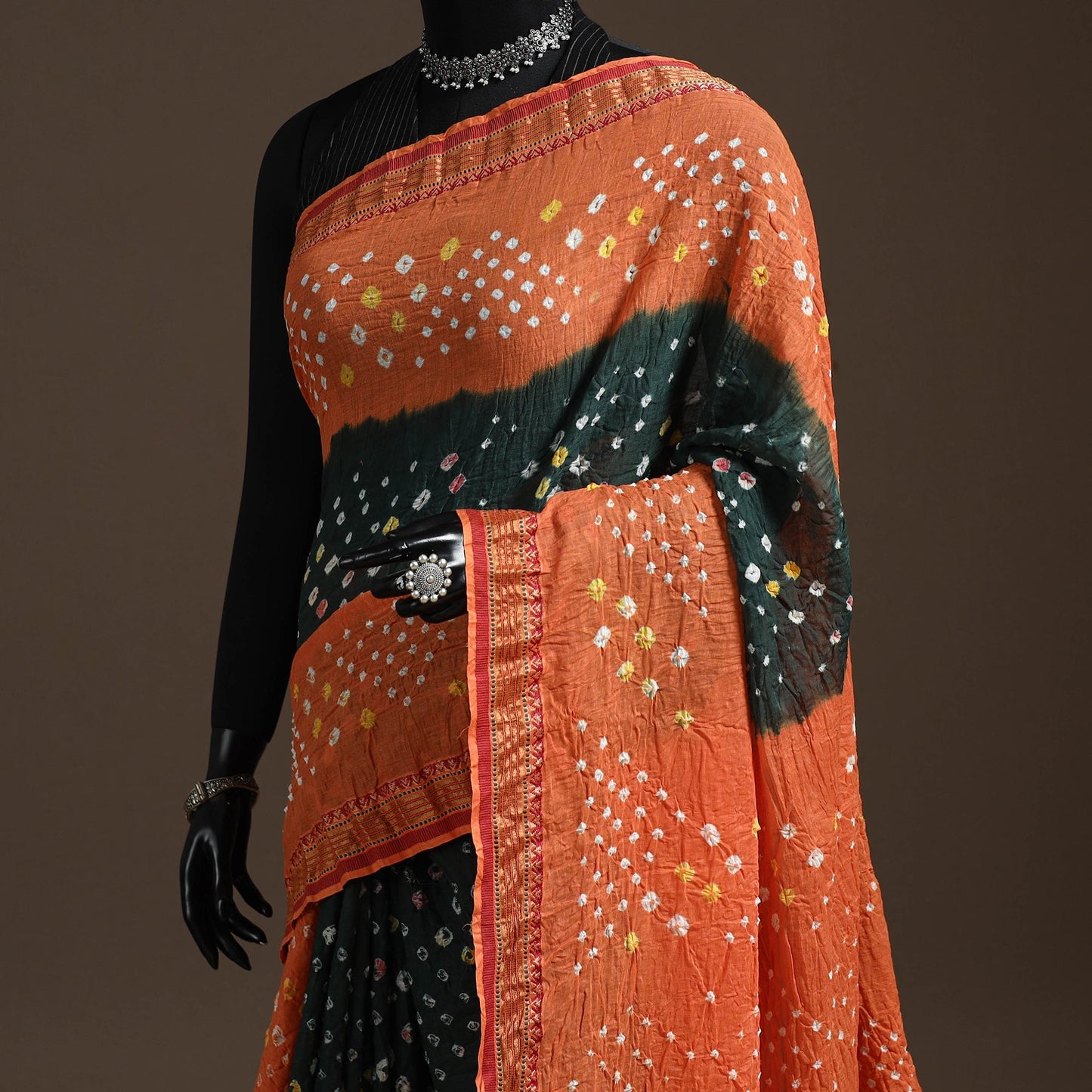 Kutch tie-dye cotton bandhani saree with blouse piece 16