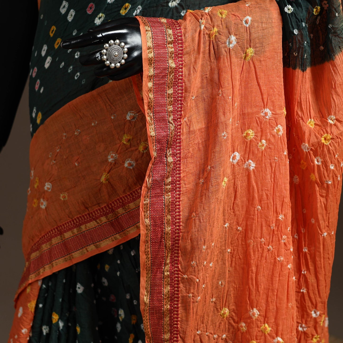 Kutch tie-dye cotton bandhani saree with blouse piece 18