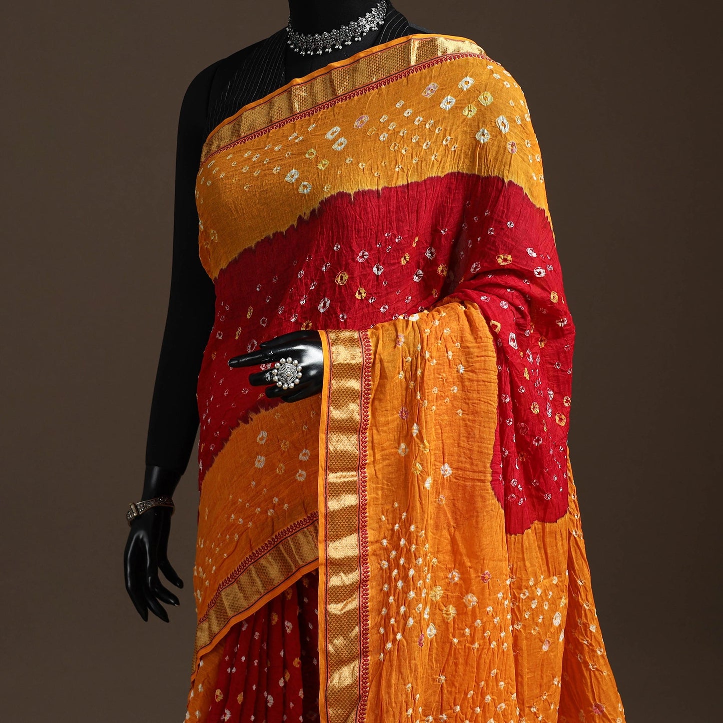 Kutch tie-dye cotton bandhani saree with blouse piece 21