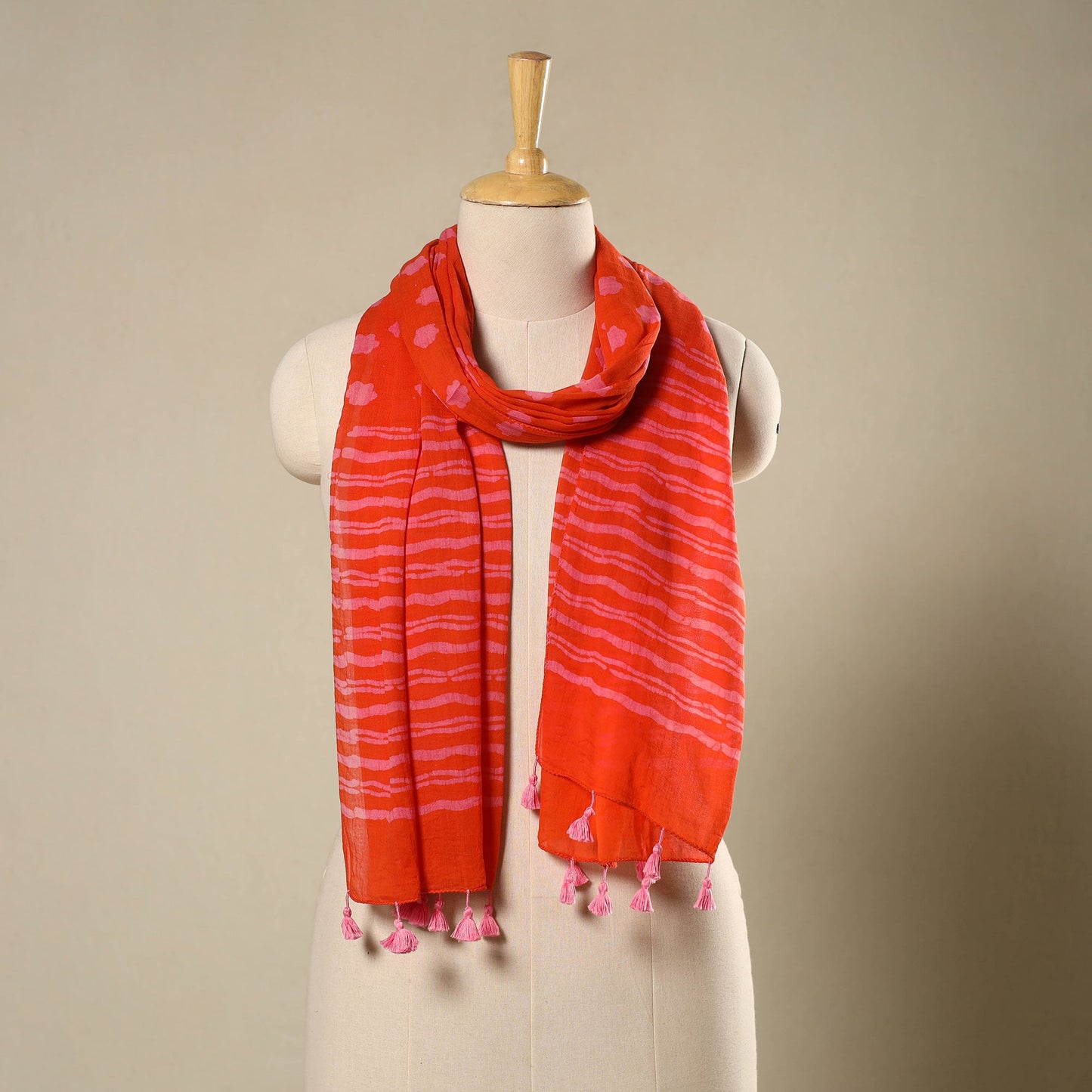 Buy Red Mul Cotton Hand Batik Print Stole with Tassels