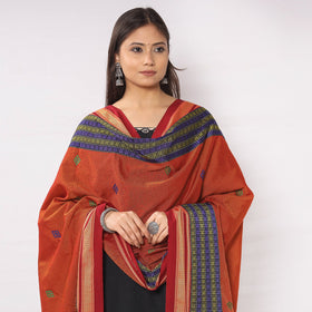 Buy Negi Kasuti Hand Embroidery Khun Cotton Dupatta Online l iTokri.com