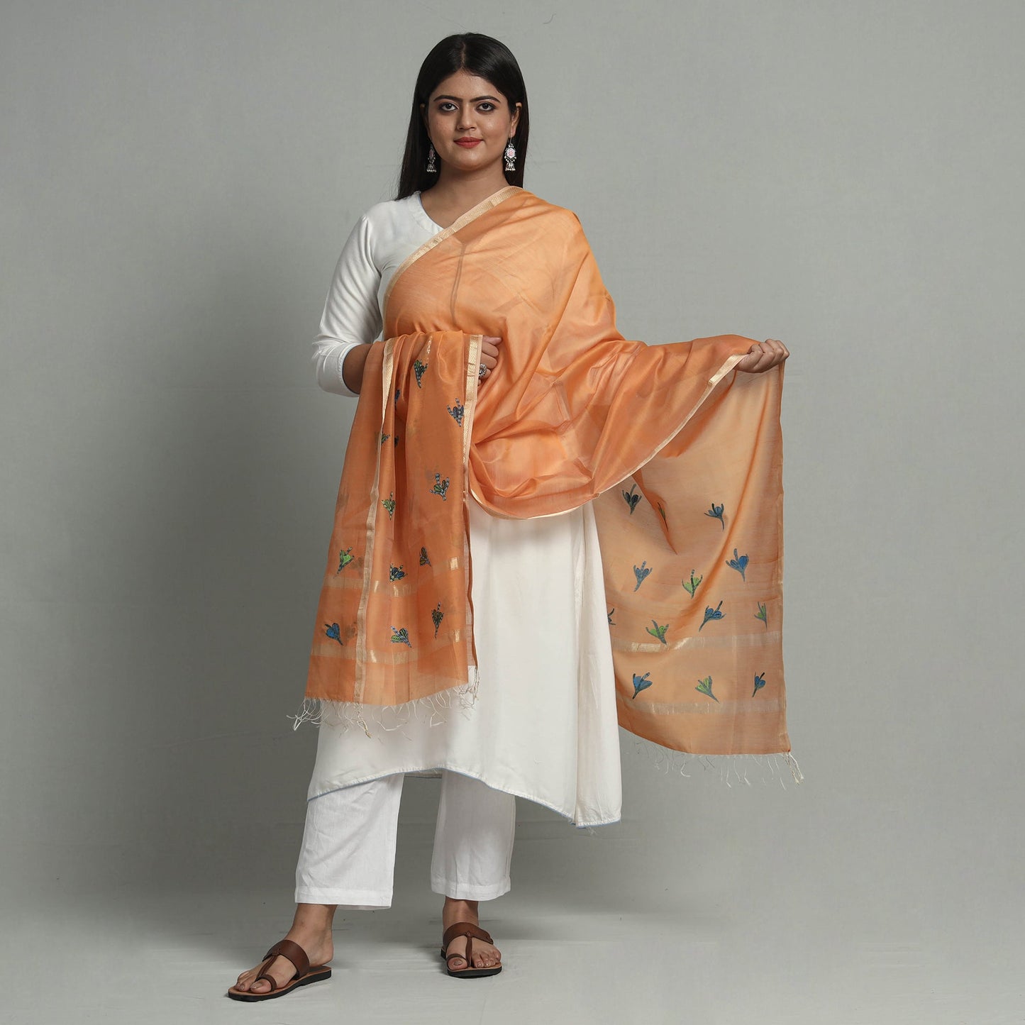 Buy Original Gond Handpainted Handloom Maheshwari Silk Zari Work Dupatta with Tassels Online Itokri