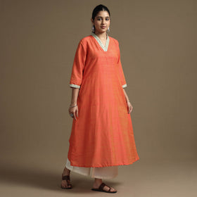 Buy Plain Solid Slub Silk Kurta with Beadwork Hand Embroidery Lace Online at iTokri.com
