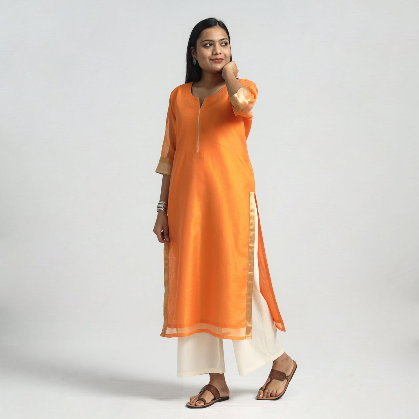 Buy Traditional Maheshwari Handloom Silk Cotton Kurta with Dupatta Set Online at iTokri.com