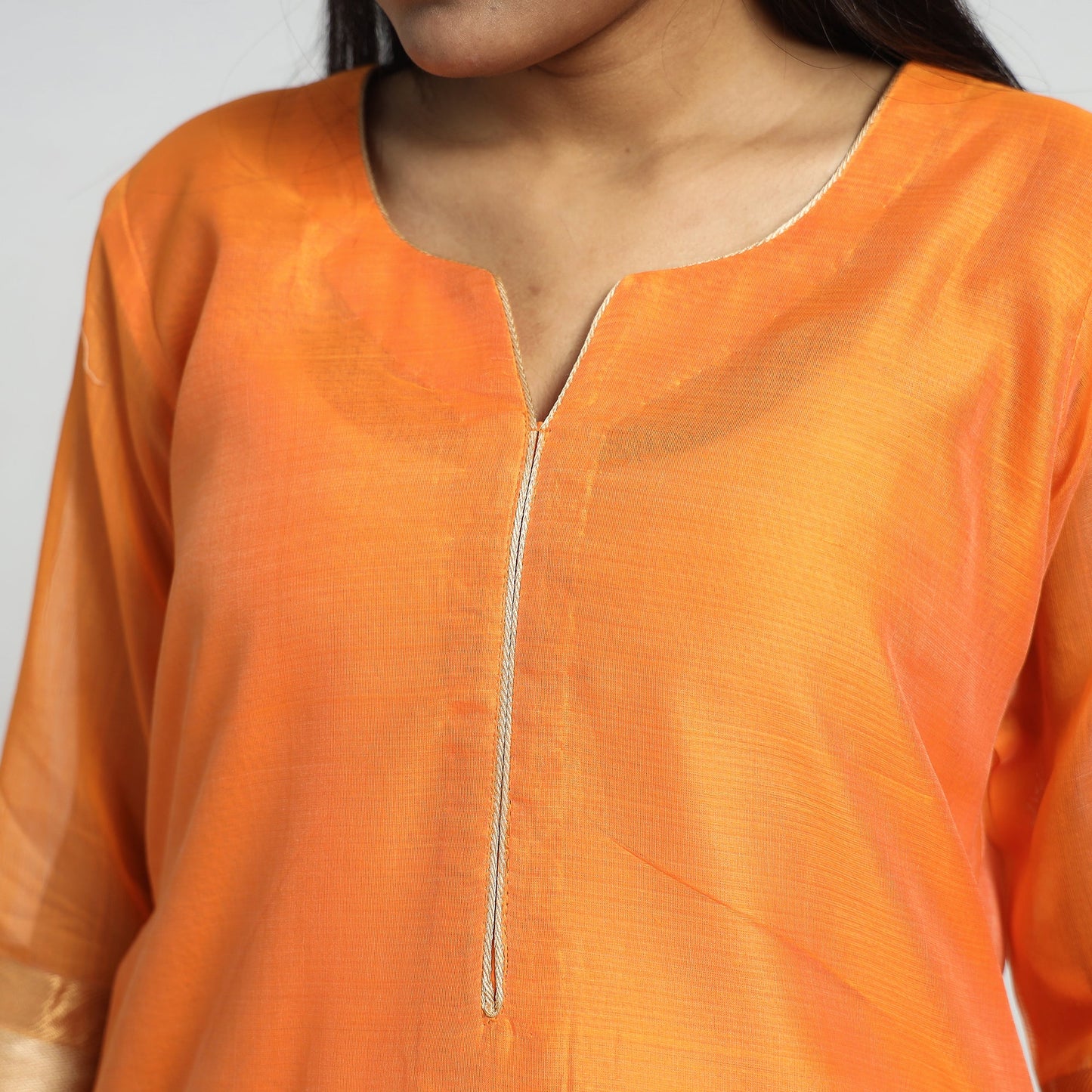 Buy Traditional Maheshwari Handloom Silk Cotton Kurta with Dupatta Set Online at iTokri.com