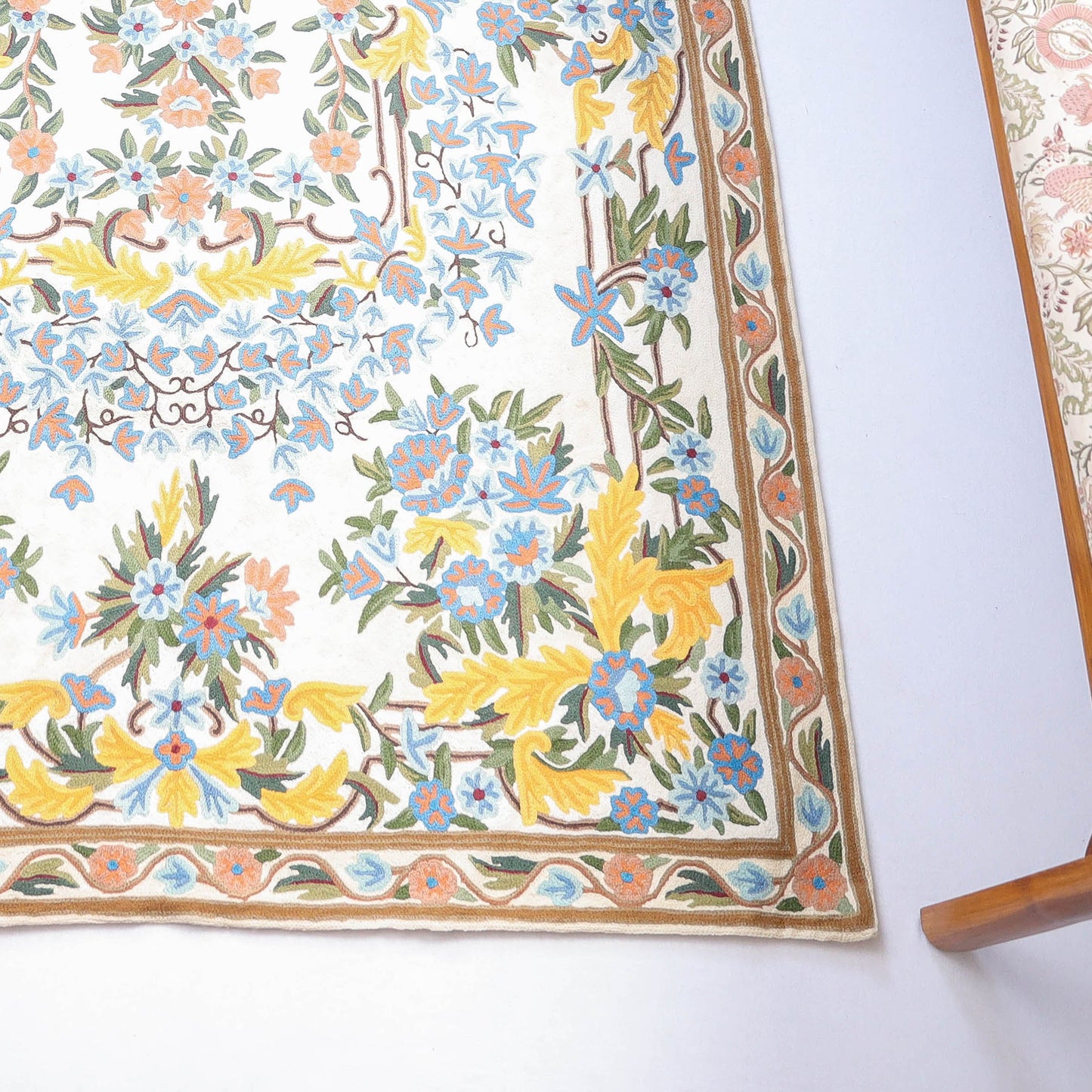 Original Chain Stitch Crewel Wool Thread Hand Embroidery Carpet 