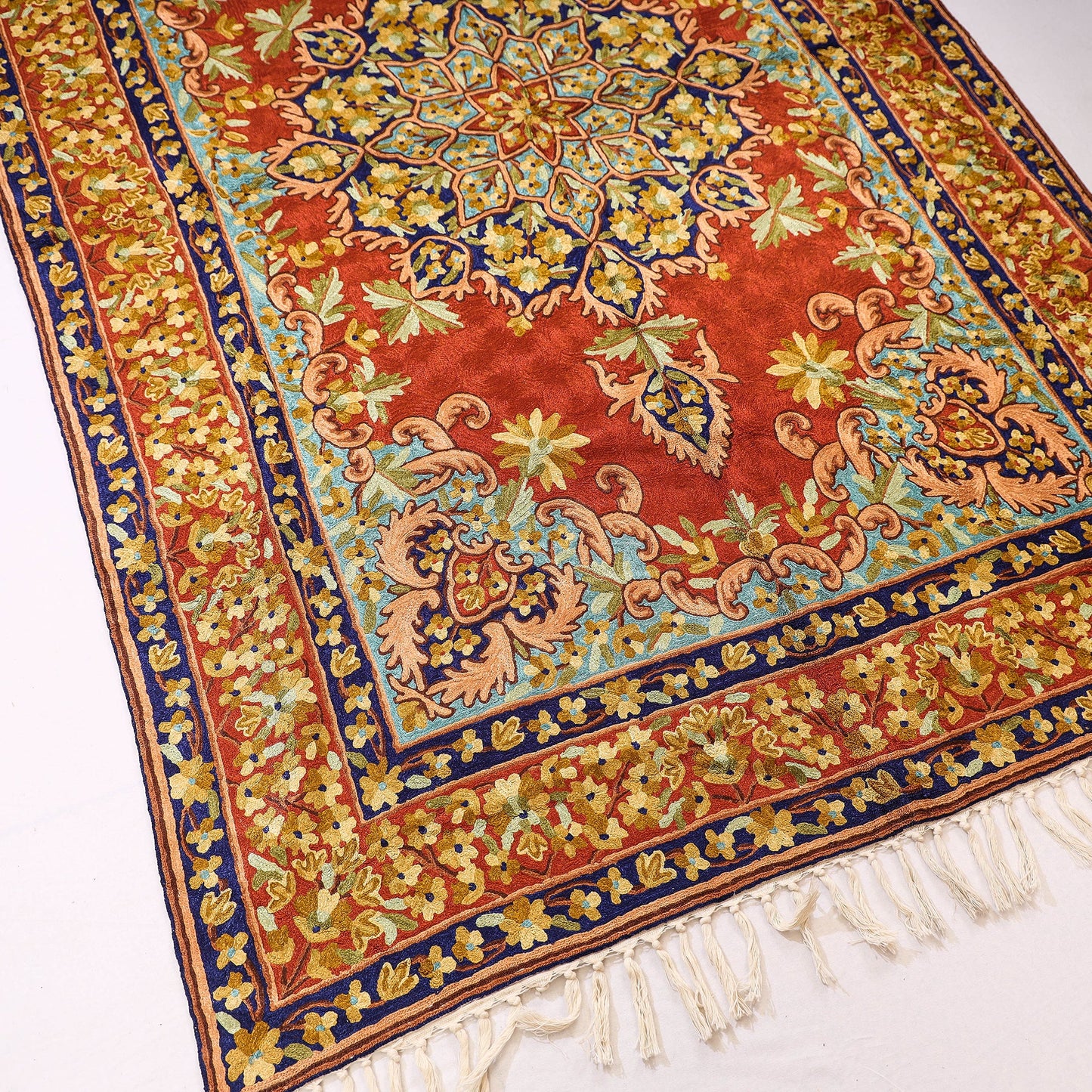 Original Chain Stitch Mulberry Silk Thread Hand Embroidery Rug / Carpet 