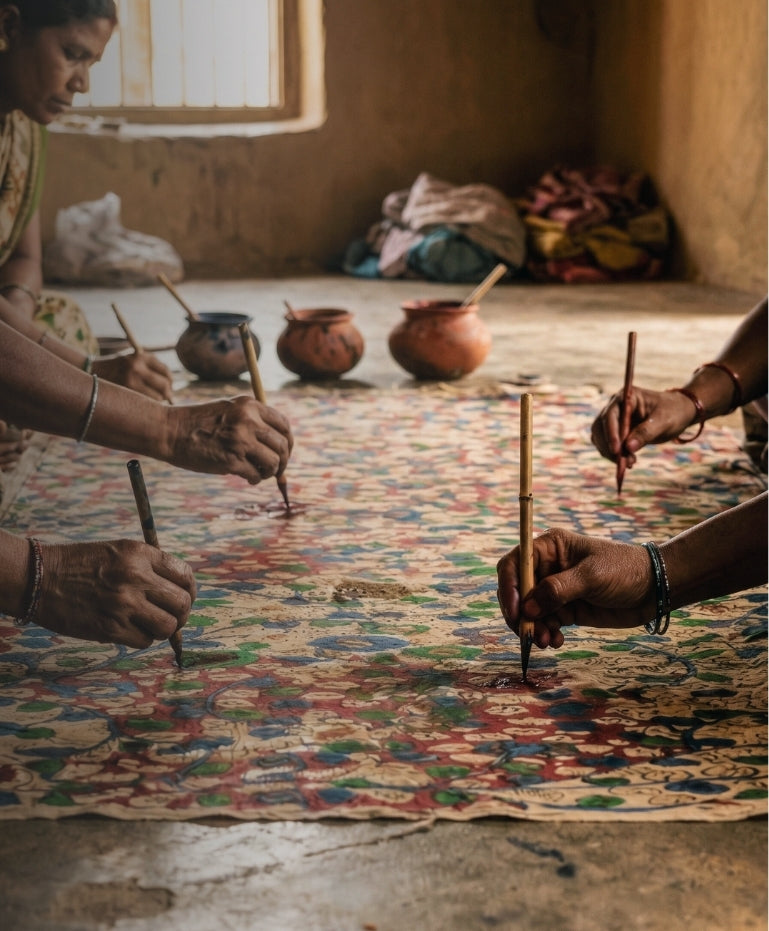 <p>Kalamkari <br/><strong>Of Srikalahasti <br/>Hand drawn<br/>Natural Inks</strong></p>