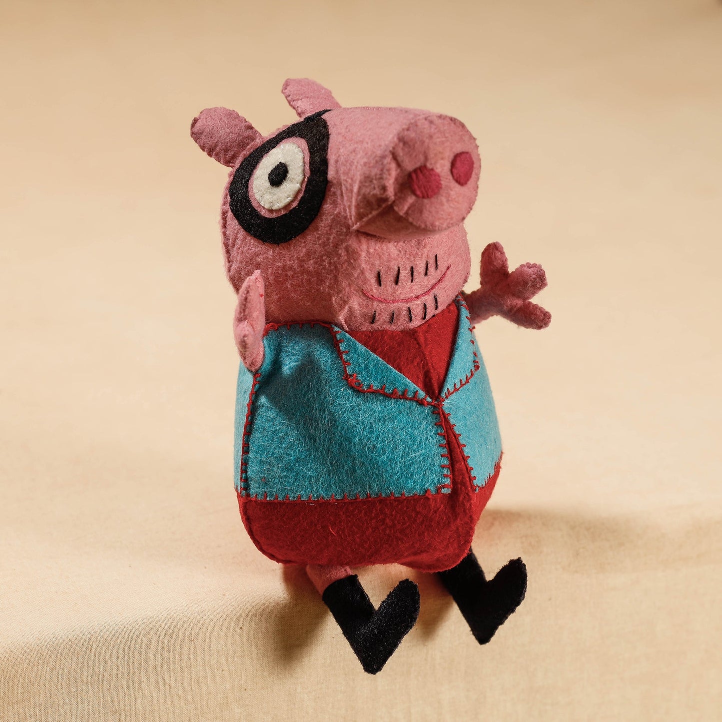  Buy Papa Piggie - Handmade Felt Work Stuffed Soft Toy 
