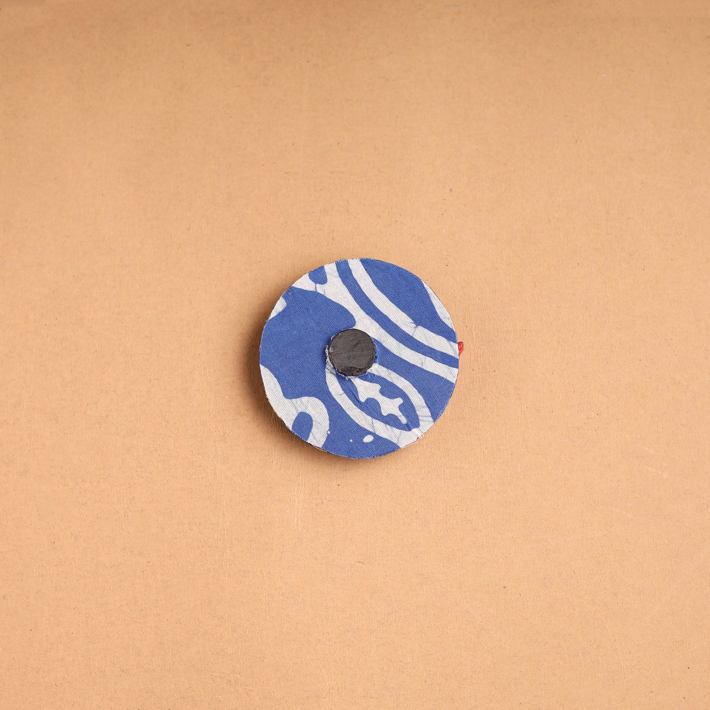  Parrot - Handmade Fabart Wooden Magnet 