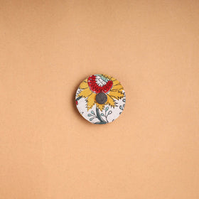  Parrot - Handmade Fabart Wooden Magnet 