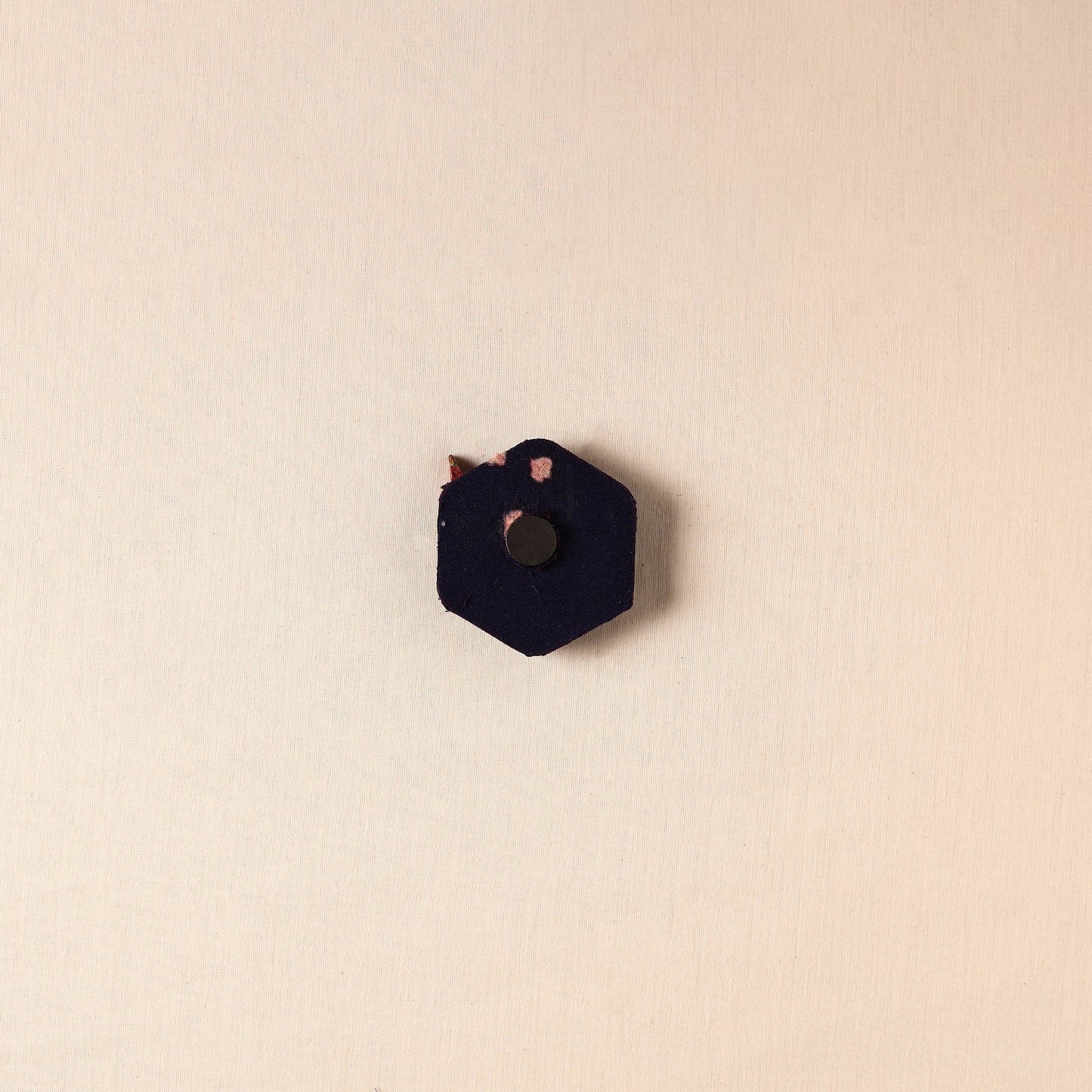  Parrot - Handmade Fabart Wooden Magnet 