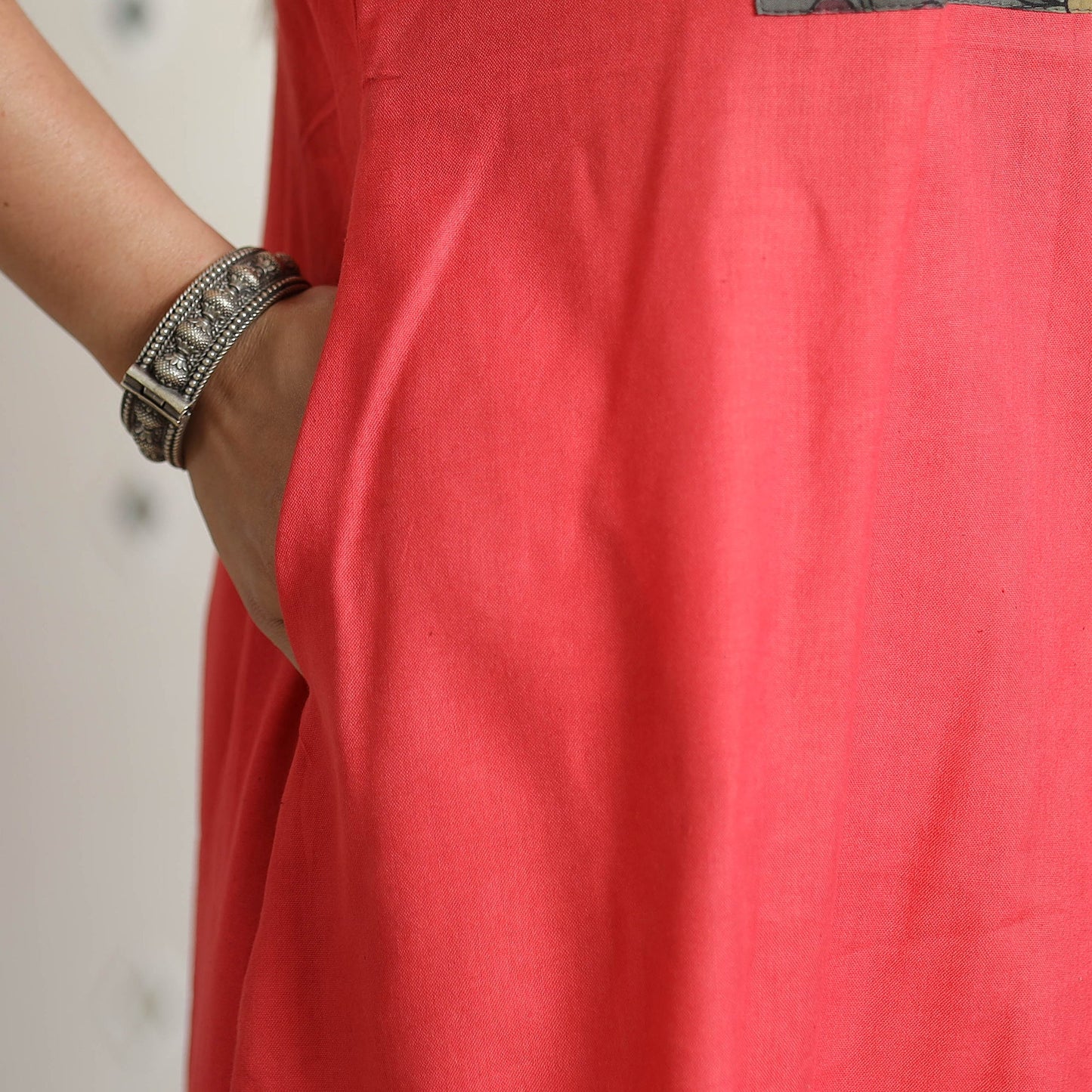 Buy Srikalahasti Kalamkari Patchwork Plain Linen Cotton Long Kurta Online at iTokri.com