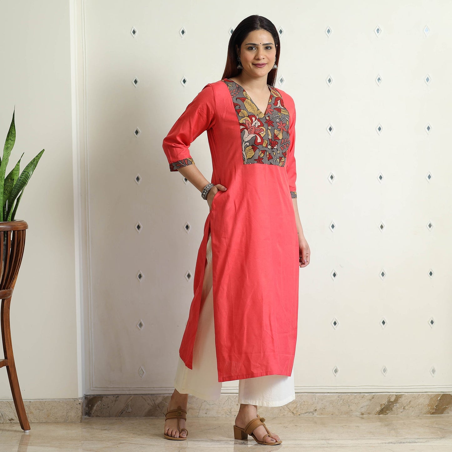  Srikalahasti Kalamkari Patchwork Plain Linen Cotton Long Kurta 