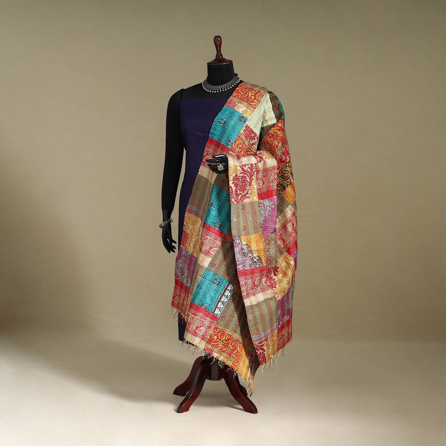 Patchwork reversible silk bengal kantha work dupatta 53