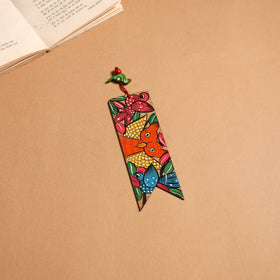 Patua handpainted wooden bookmark 03 - handcrafted