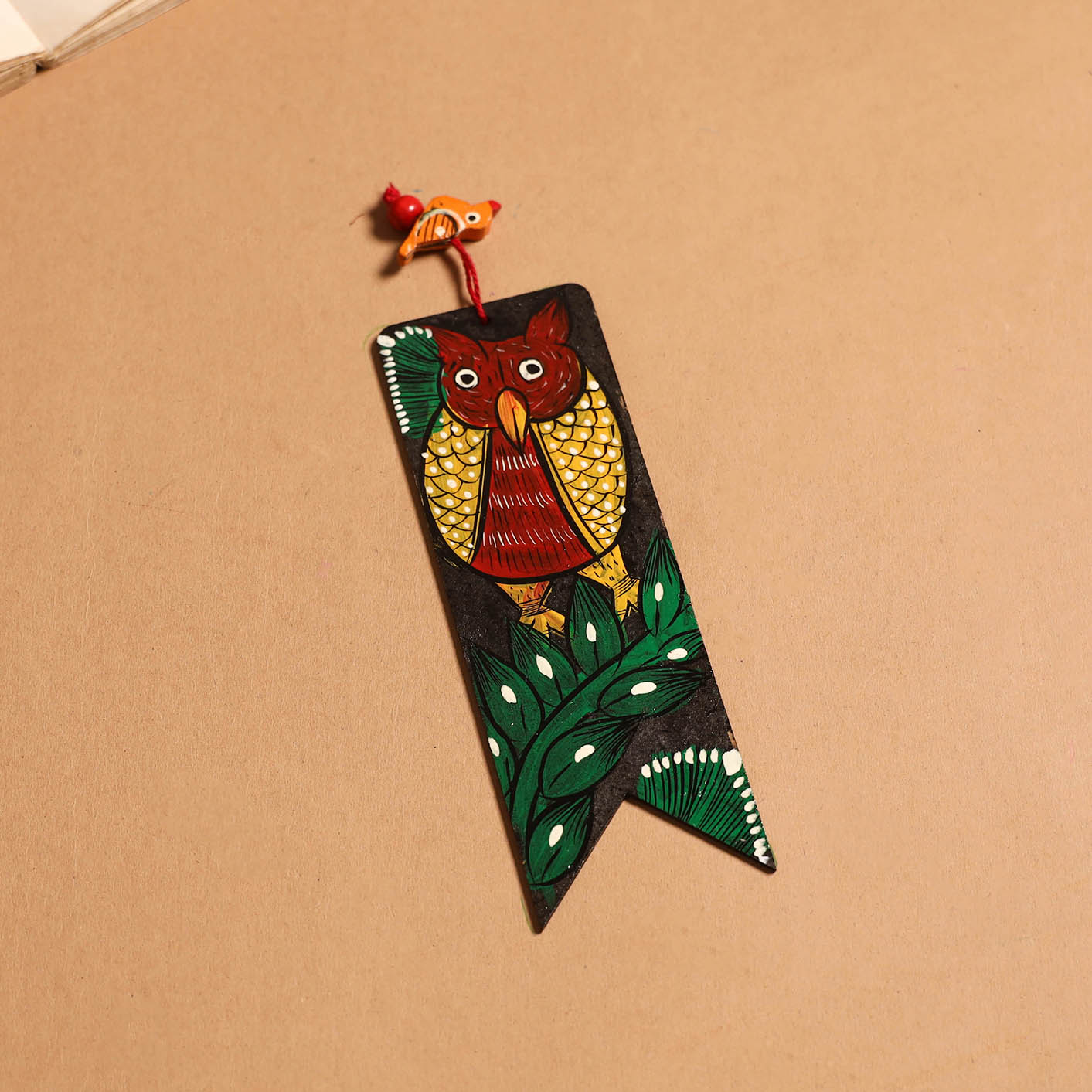 Patua handpainted wooden bookmark 04 - handcrafted