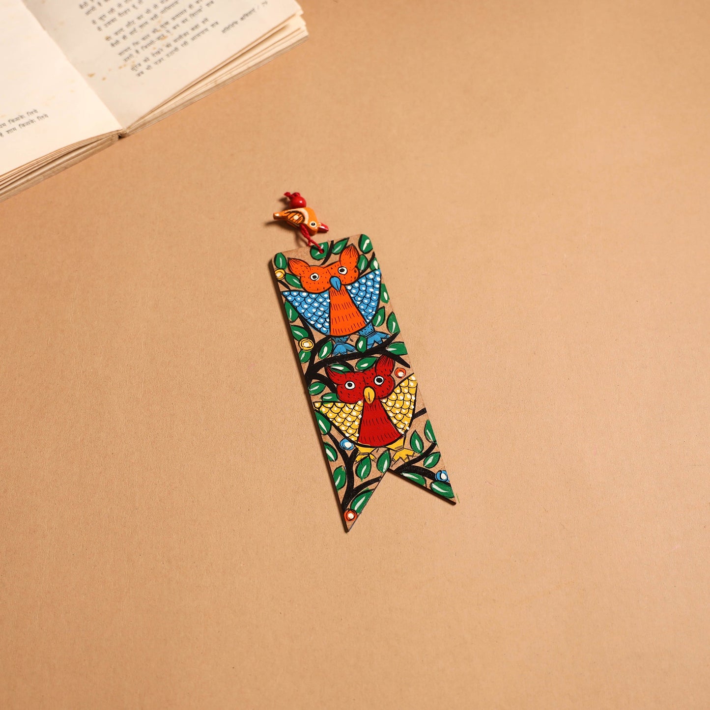 Patua handpainted wooden bookmark 05 - handcrafted