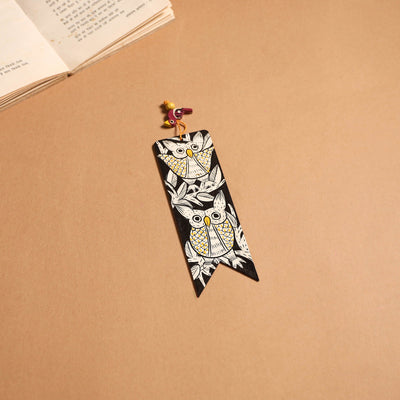 Patua handpainted wooden bookmark 06 - handcrafted