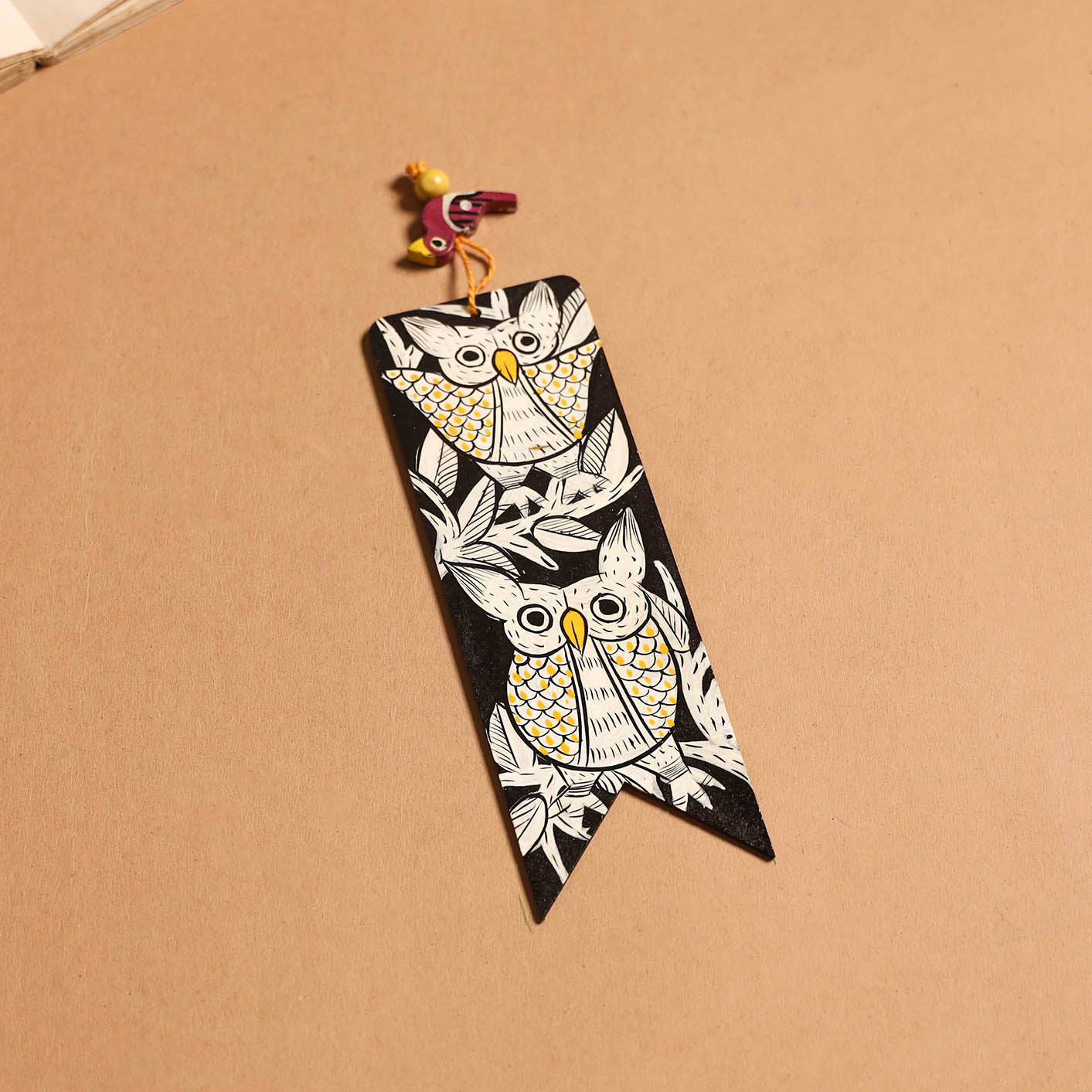 Patua handpainted wooden bookmark 06 - handcrafted