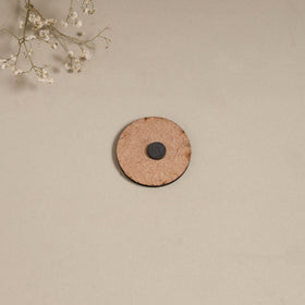 Patua handpainted wooden magnet 22 - handcrafted