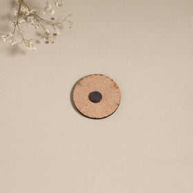 Patua handpainted wooden magnet 02 - handcrafted