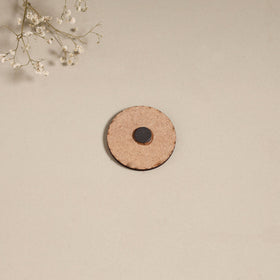 Patua handpainted wooden magnet 06 - handcrafted