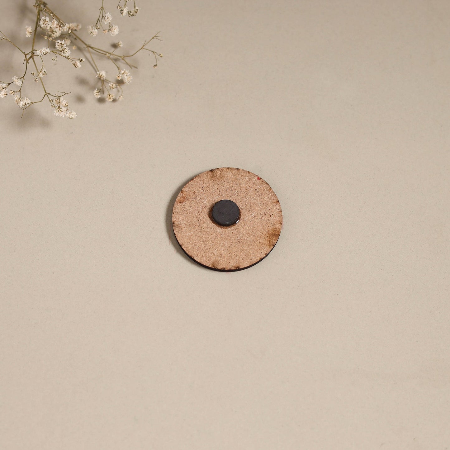 Patua handpainted wooden magnet 11 - handcrafted