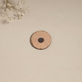 Patua handpainted wooden magnet 12 - handcrafted