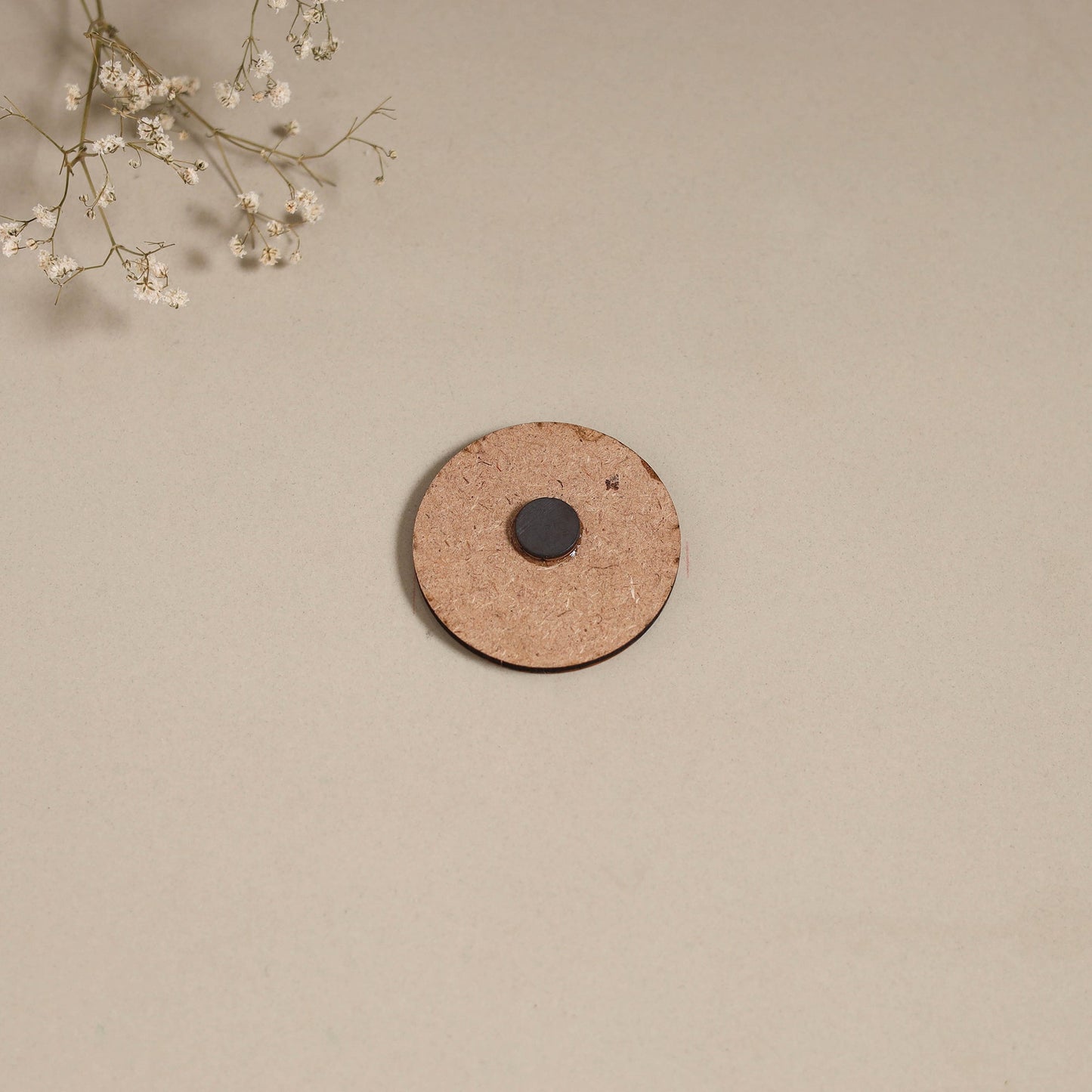 Patua handpainted wooden magnet 14 - handcrafted