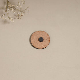 Patua handpainted wooden magnet 22 - handcrafted