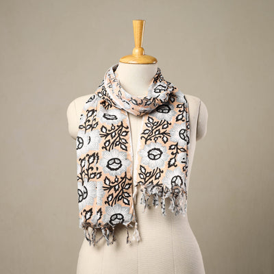Peach - cotton sanganeri stole with tassels 129