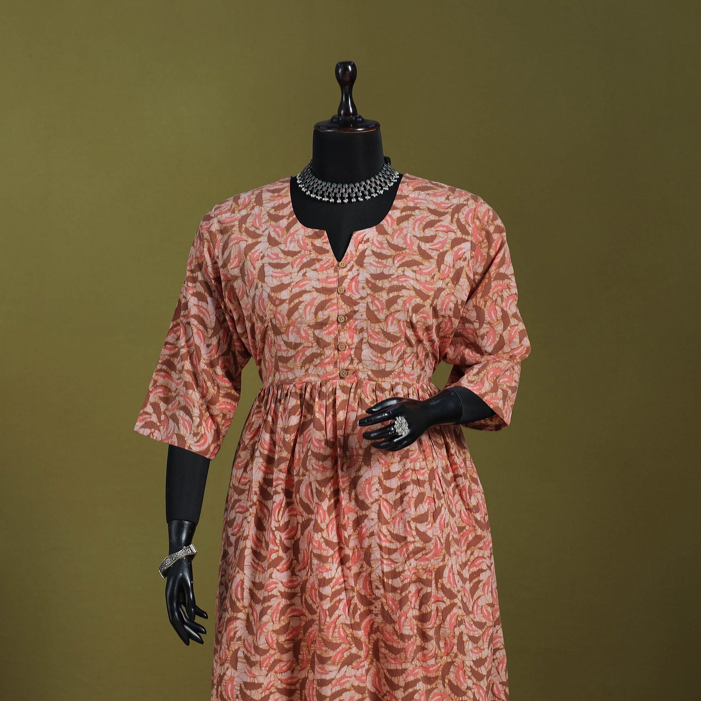 Peach - flared cotton hand batik suit set (set of 2) 12