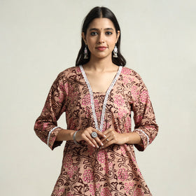 Peach - hand batik printed cotton straight kurta with lace