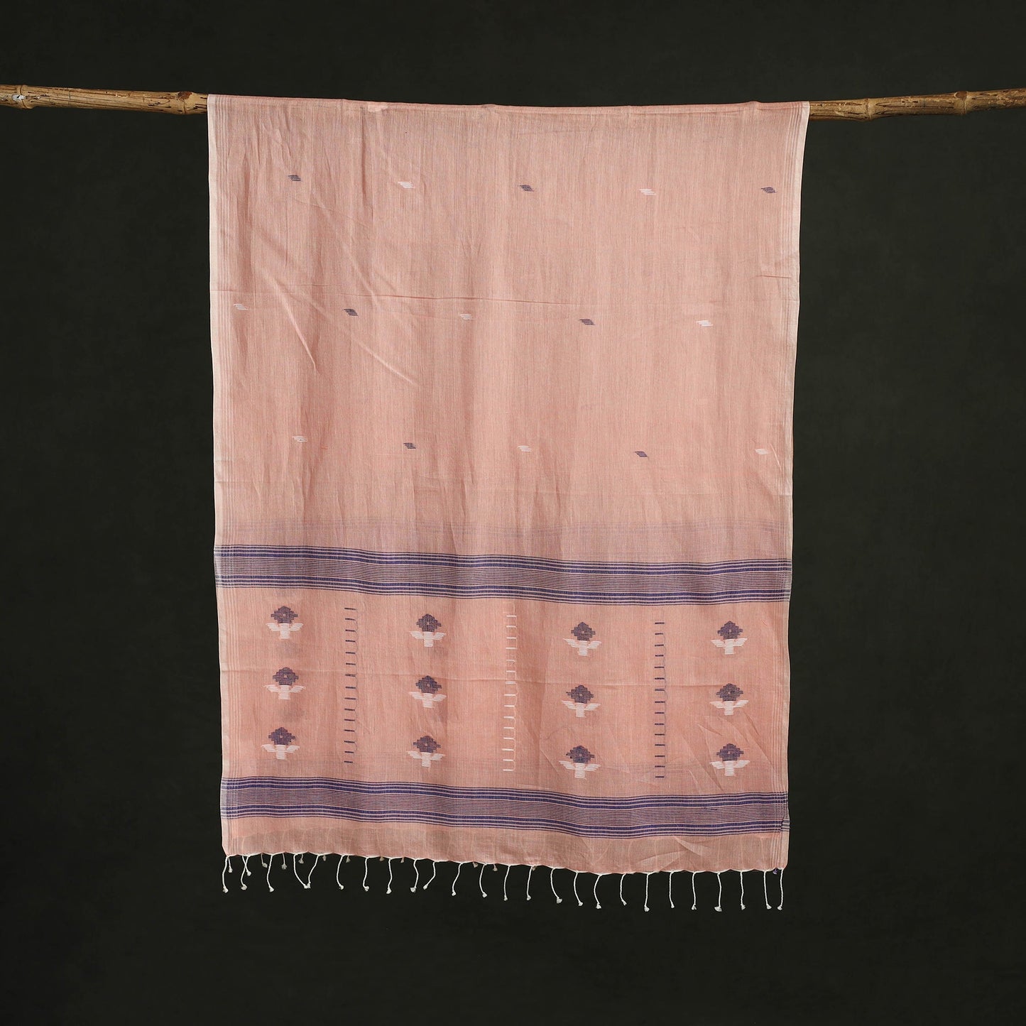 Handloom cotton burdwan jamdani stole with tassels 37