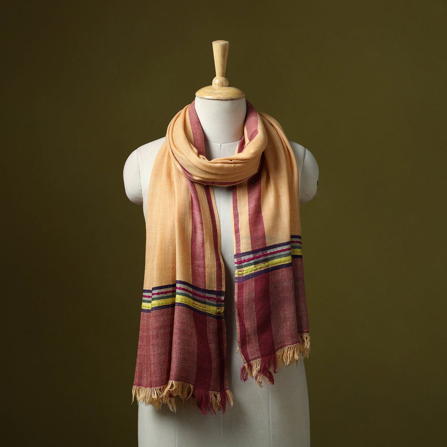 Himalayan handspun handwoven pure pashmina wool stole 02