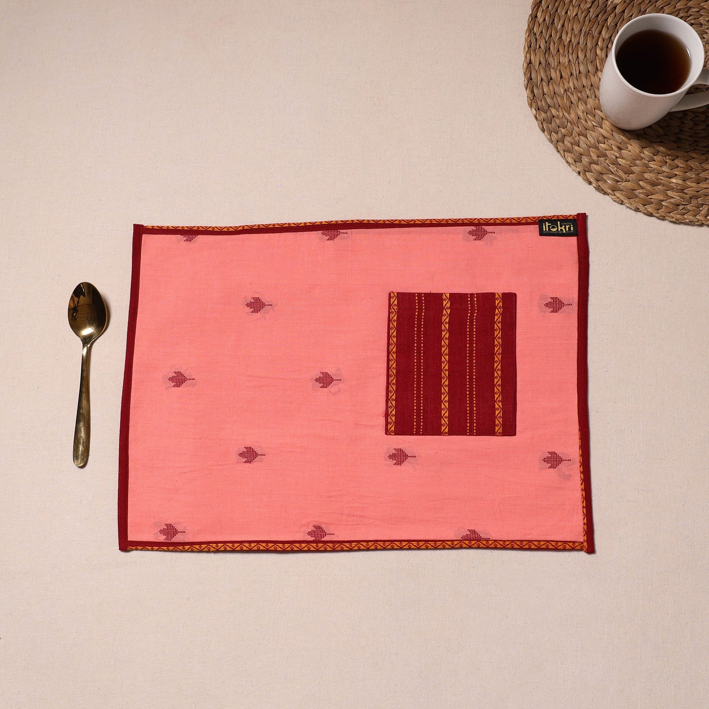 Peach Jacquard Cotton Table Mat With Pocket