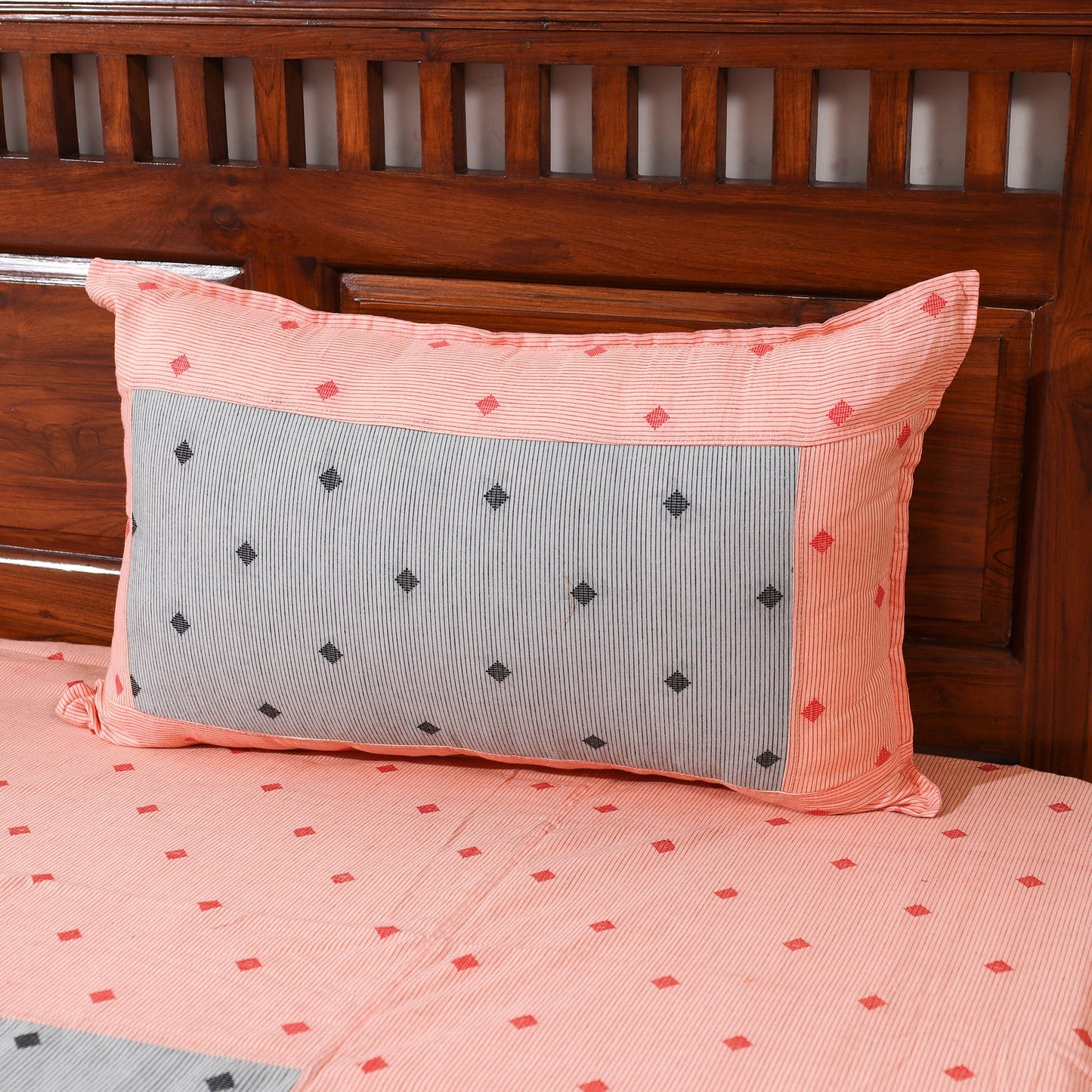 Buy Jacquard Patchwork Cotton Double Bed Cover with Pillow Covers Online at iTokri.com