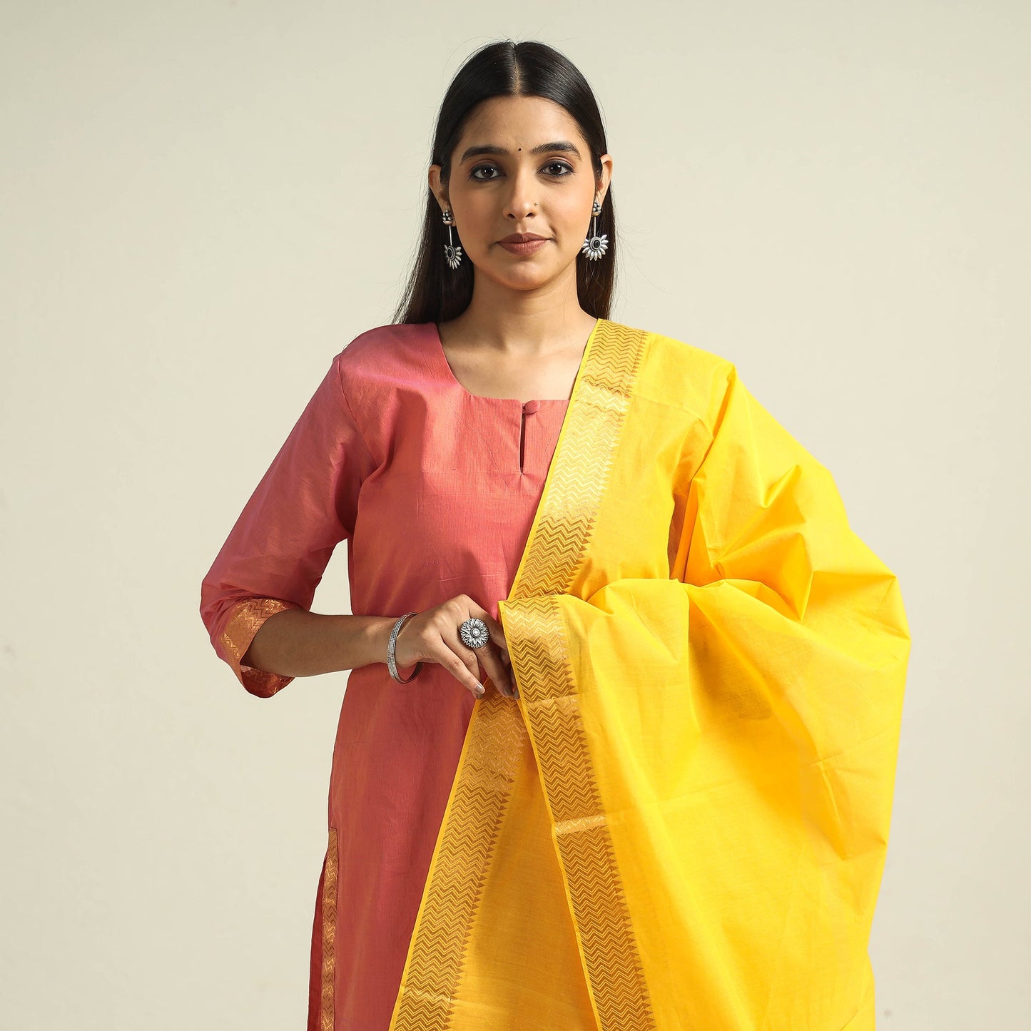 Buy Mangalagiri Handloom Cotton Kurta with Palazzo & Dupatta Set Online at iTokri.com