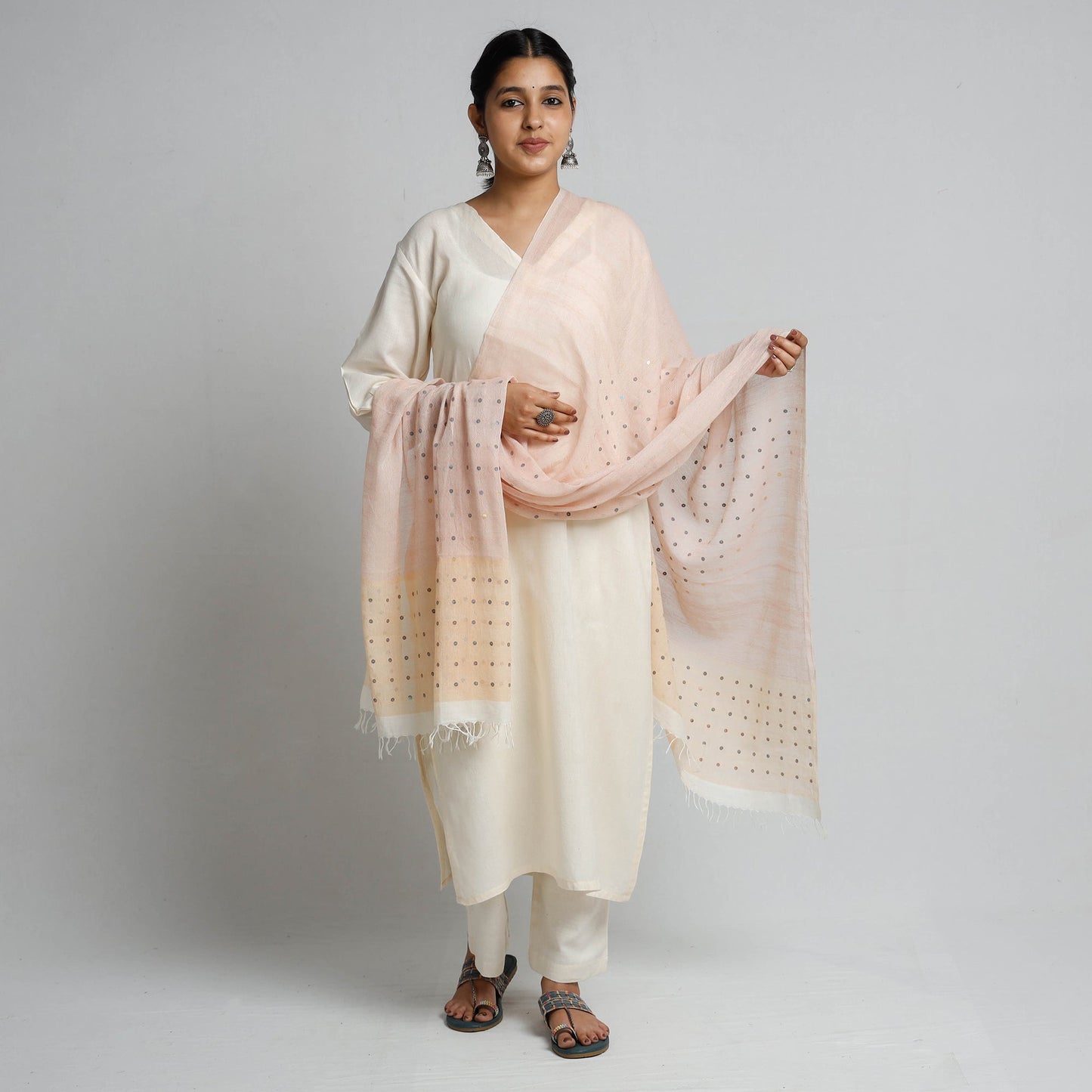  Phulia Bengal Jamdani Handloom Pure Cotton Dupatta Online at iTokri.com