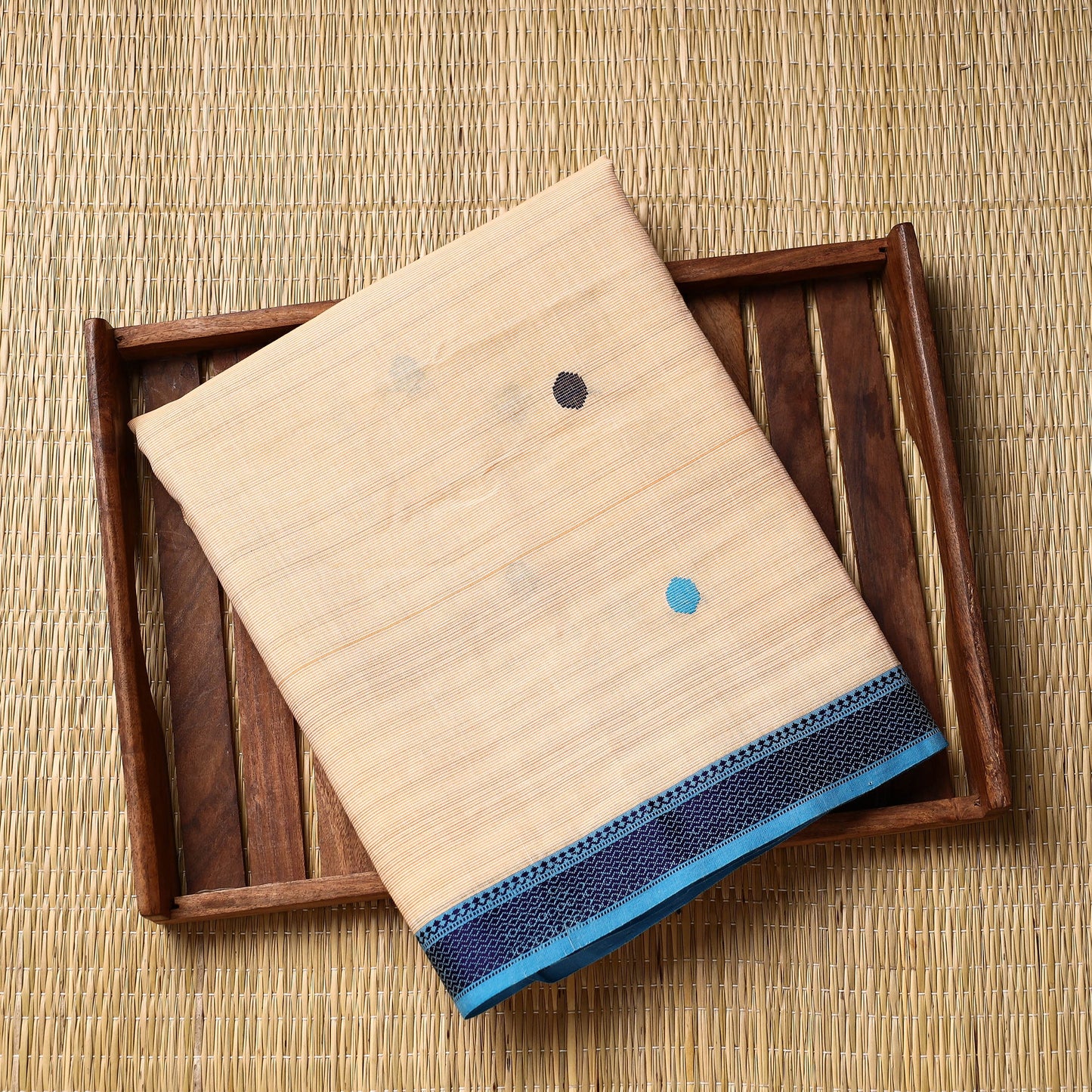 Buy Pure Handloom Thread Buti Mul Cotton Unisex Kurta Material Online at iTokri.com