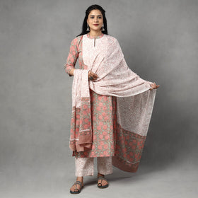 Buy Sanganeri Block Printed Cotton Kurta with Palazzo & Dupatta Set Online at iTokri.com