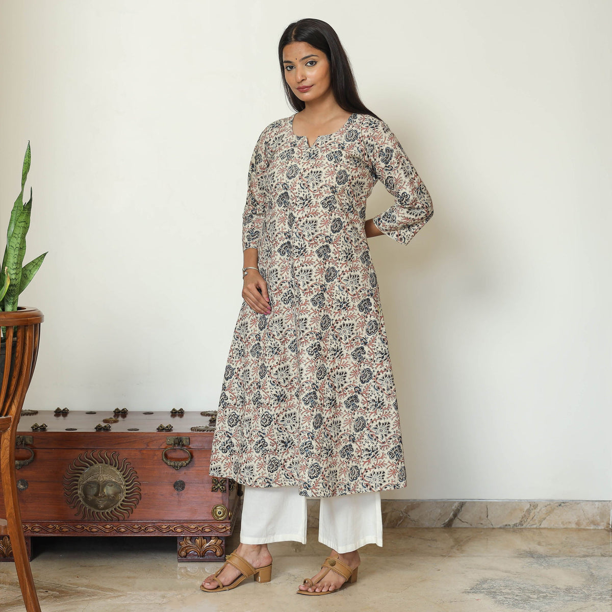 Buy Pedana Kalamkari Hand Block Printed Cotton A-Line Kurta 07 Online at iTokri.com