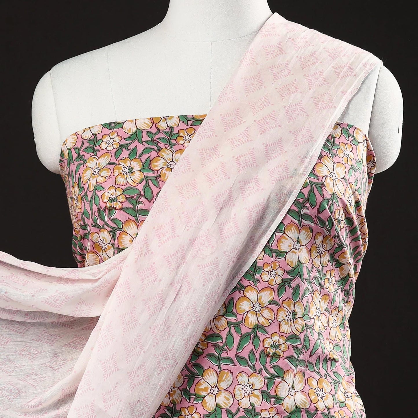 Buy 3pc Sanganeri Block Printed Cotton Suit Material Set Onine l iTokri.com