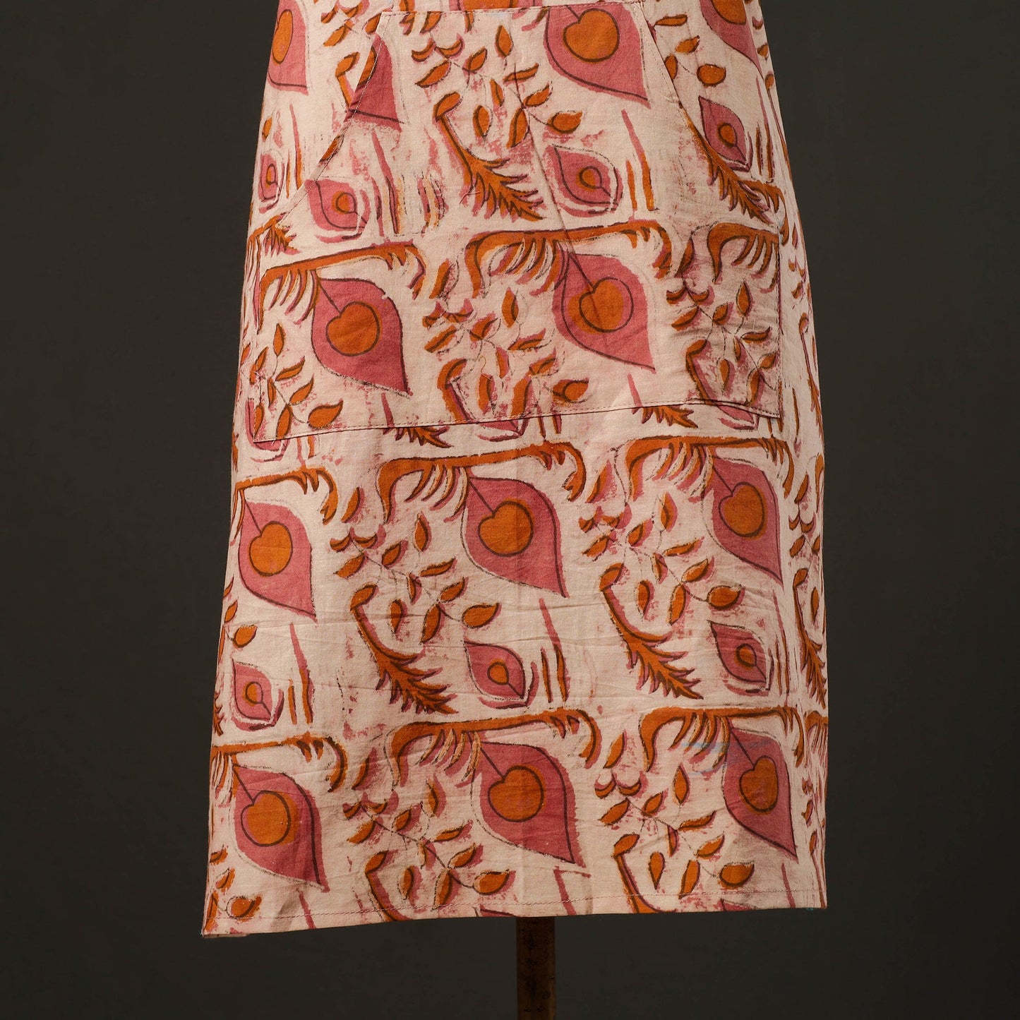 Pink - bagru cotton apron with pocket 14 - handcrafted