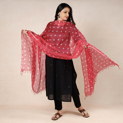  Bandhani Tie-Dye Kota Doria Silk Dupatta with Tassels Online at iTokri.com 