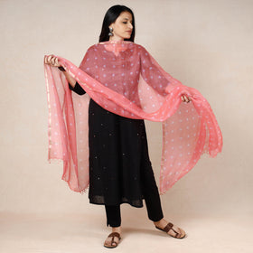 Buy Bandhani Tie-Dye Kota Doria Silk Dupatta with Tassels Online at iTokri.com 