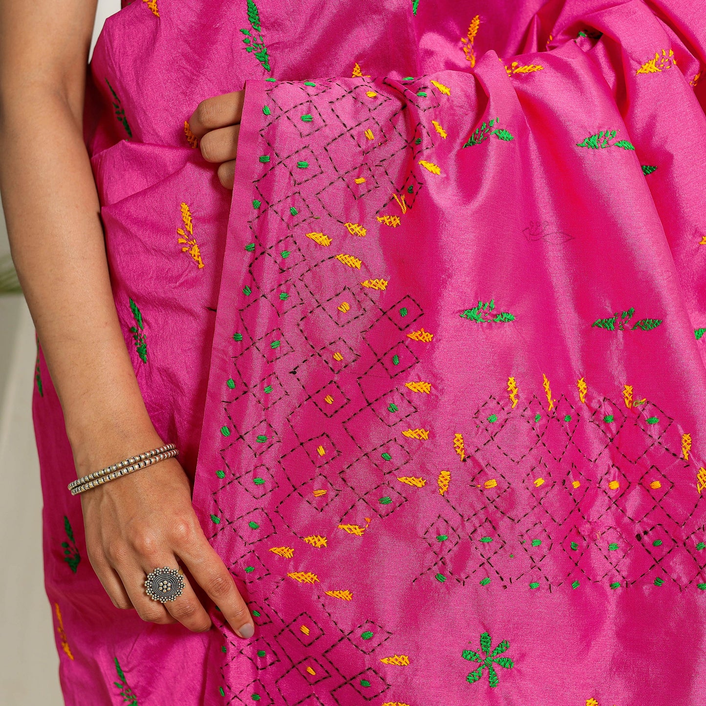 Bengal Hand Embroidery Silk Nakshi Kantha Saree
