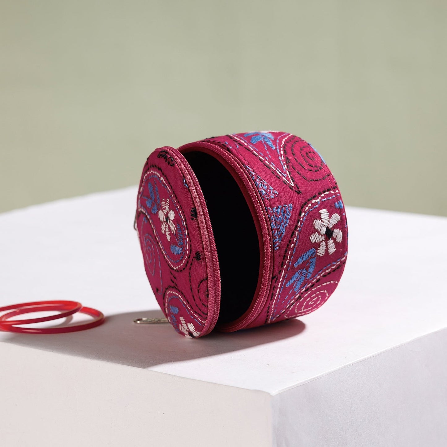  Bengal Kantha Work Handcrafted Pink Round Utility Box 