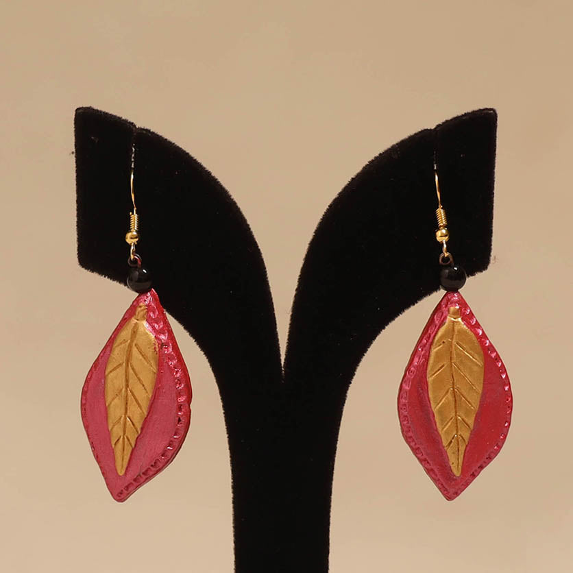 Bishnupur handpainted leaf shape terracotta earrings 112